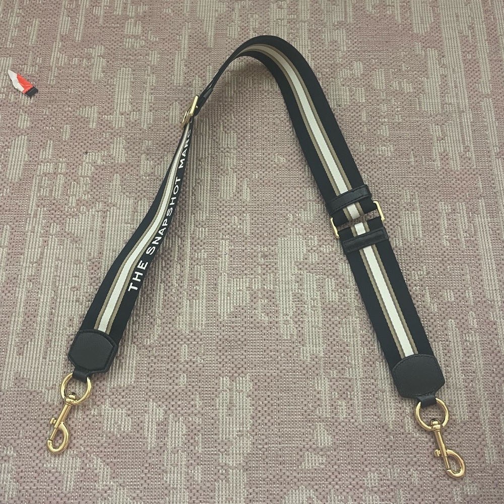 The Marc jacobs snapshot purse strap!!! Never worn or used
